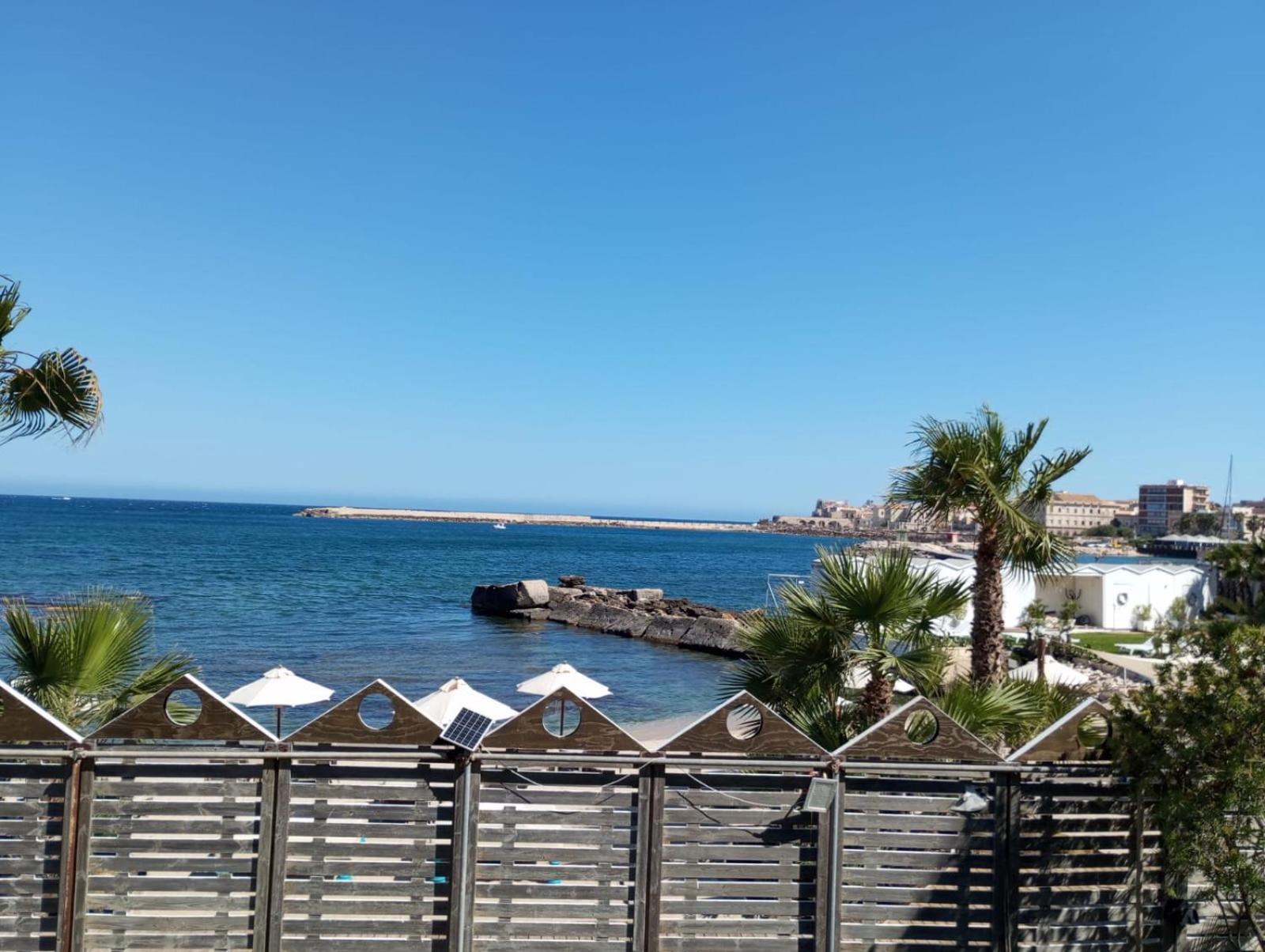Sea View Apartment シラクーサ エクステリア 写真